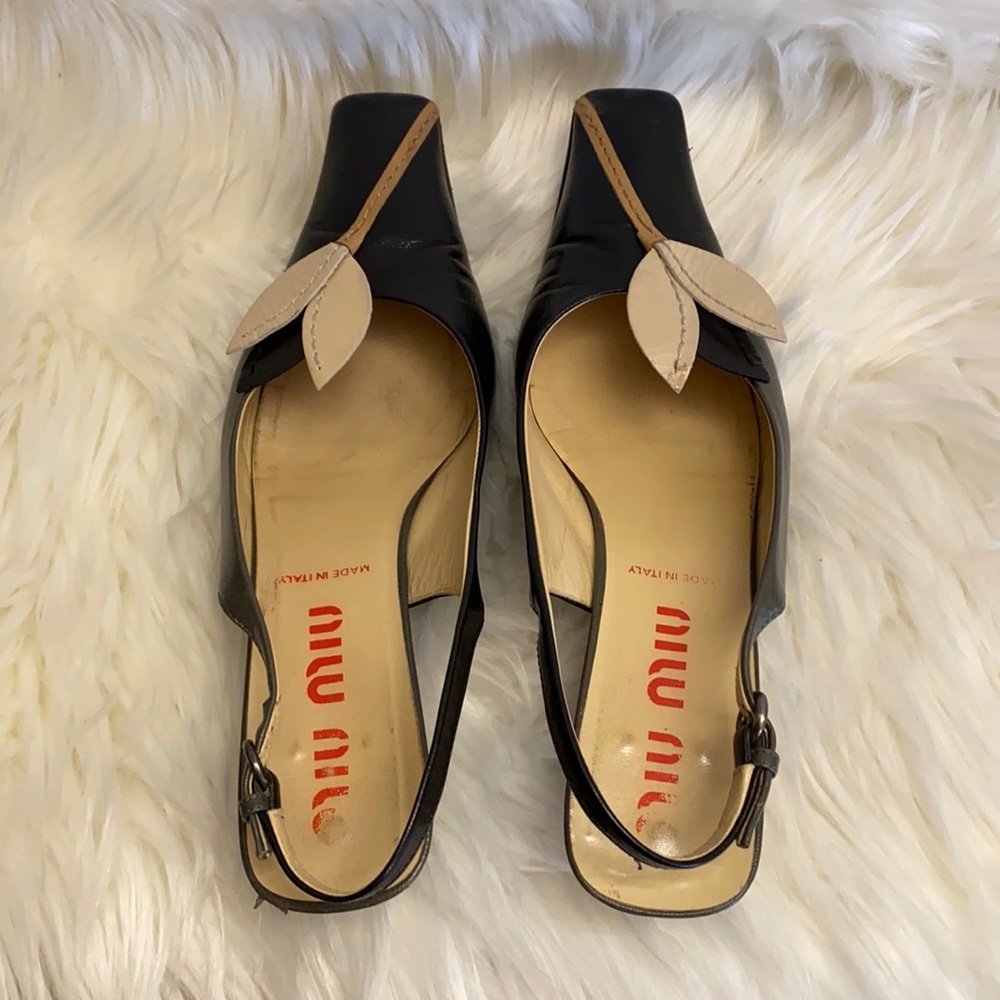Auth Miu Miu sandals
